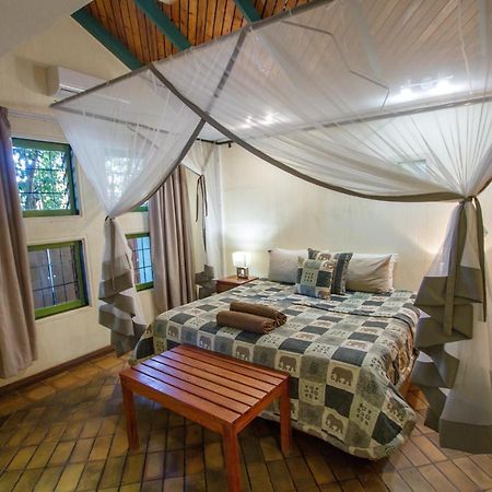 Flatdog Lodge Victoria Falls Luaran gambar